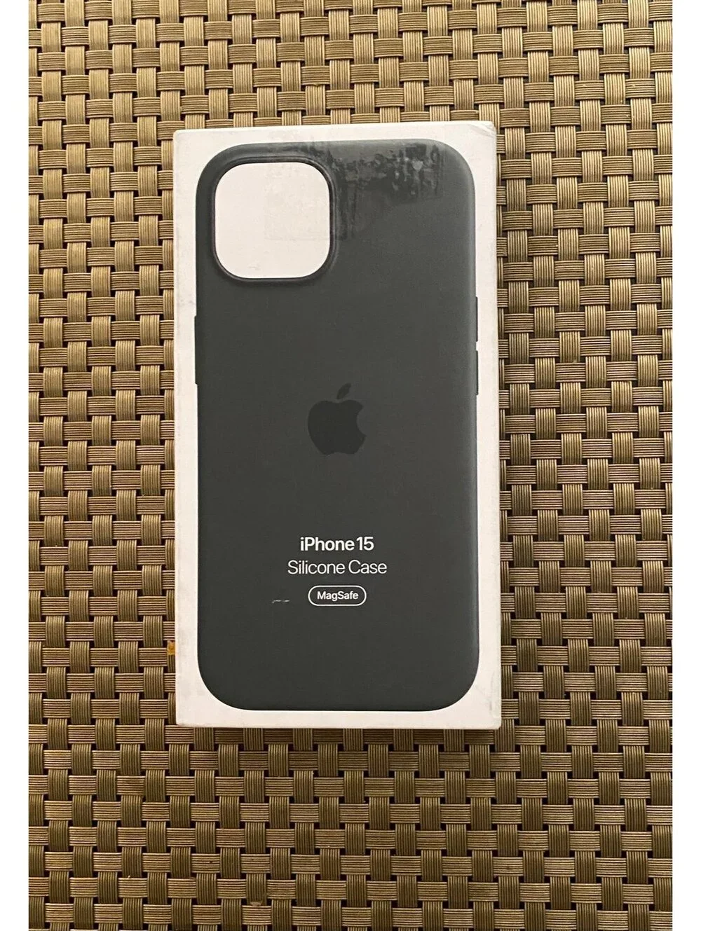 Apple Silicone Case for iPhone 15 Cypress Green